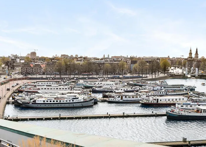 Liza Marleen Szálloda