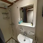 מלון Liza Marleen